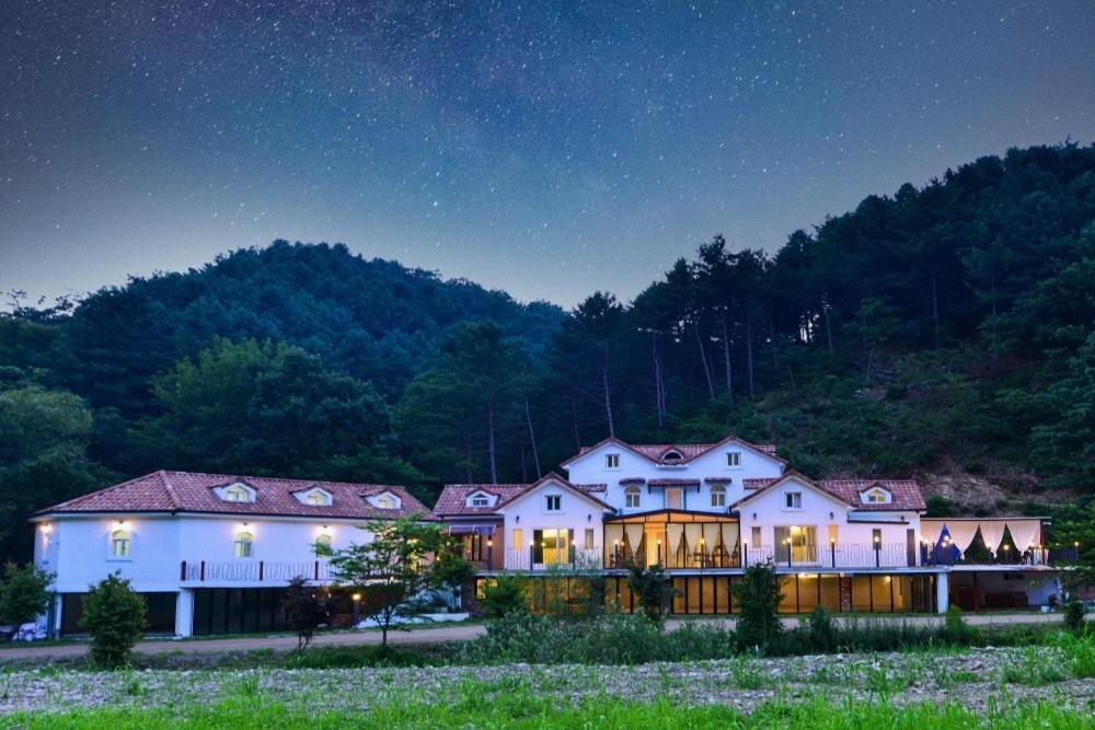 Haneulbit Gwangang Nongwon Otel Chuncheon Dış mekan fotoğraf