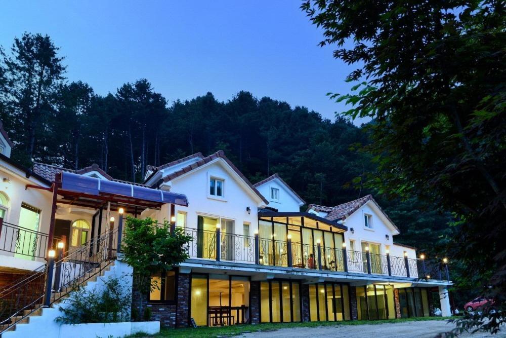 Haneulbit Gwangang Nongwon Otel Chuncheon Dış mekan fotoğraf