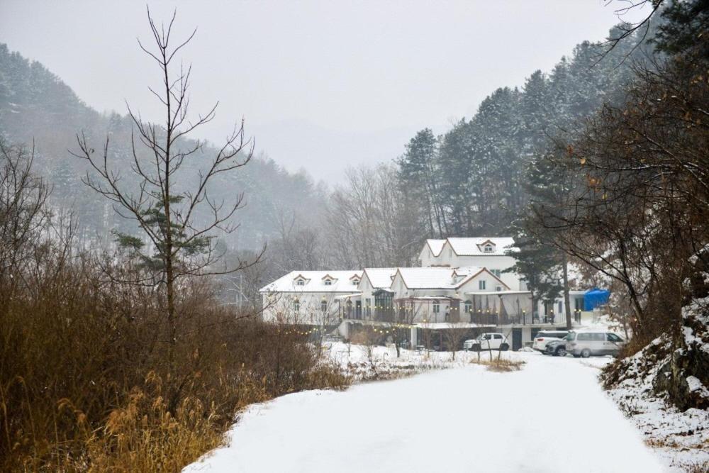 Haneulbit Gwangang Nongwon Otel Chuncheon Dış mekan fotoğraf